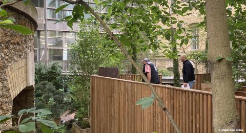 Echange avec le jardinier