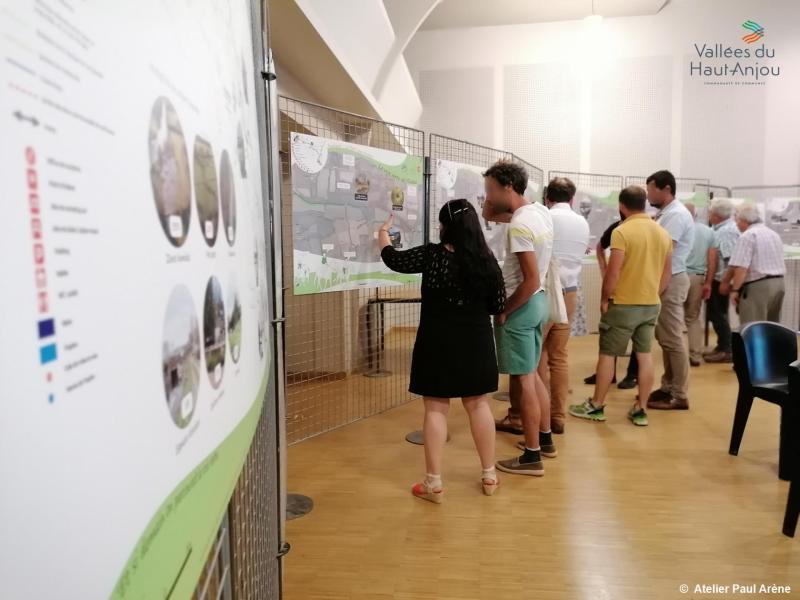 Réunion publique de présentation du tracé de la voie verte de l'Oudon entre Segré-en-Anjou Bleu et Le Lion d'Angers (49) - Juin 2022